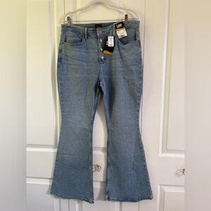 Lee Women's High Rise Exposed Button Flare Jeans Blue Size 14 Petite NWT